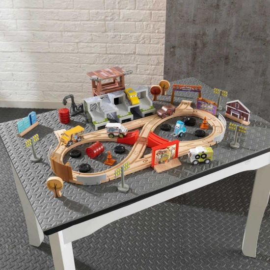 KIDKRAFT- Cars 3 Disney Pixar ensemble Thunder Hollow 50 pices
